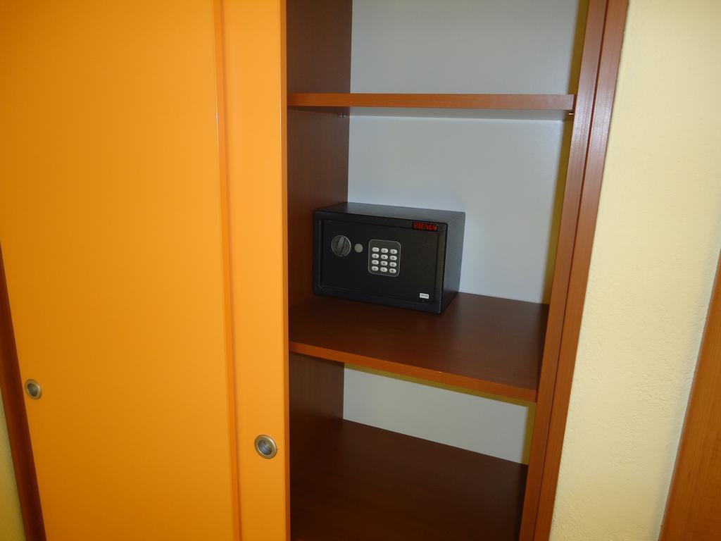 Villa Grgo Apartments Tucepi Bilik gambar