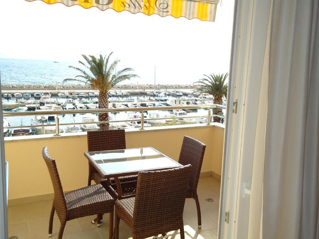 Villa Grgo Apartments Tucepi Luaran gambar