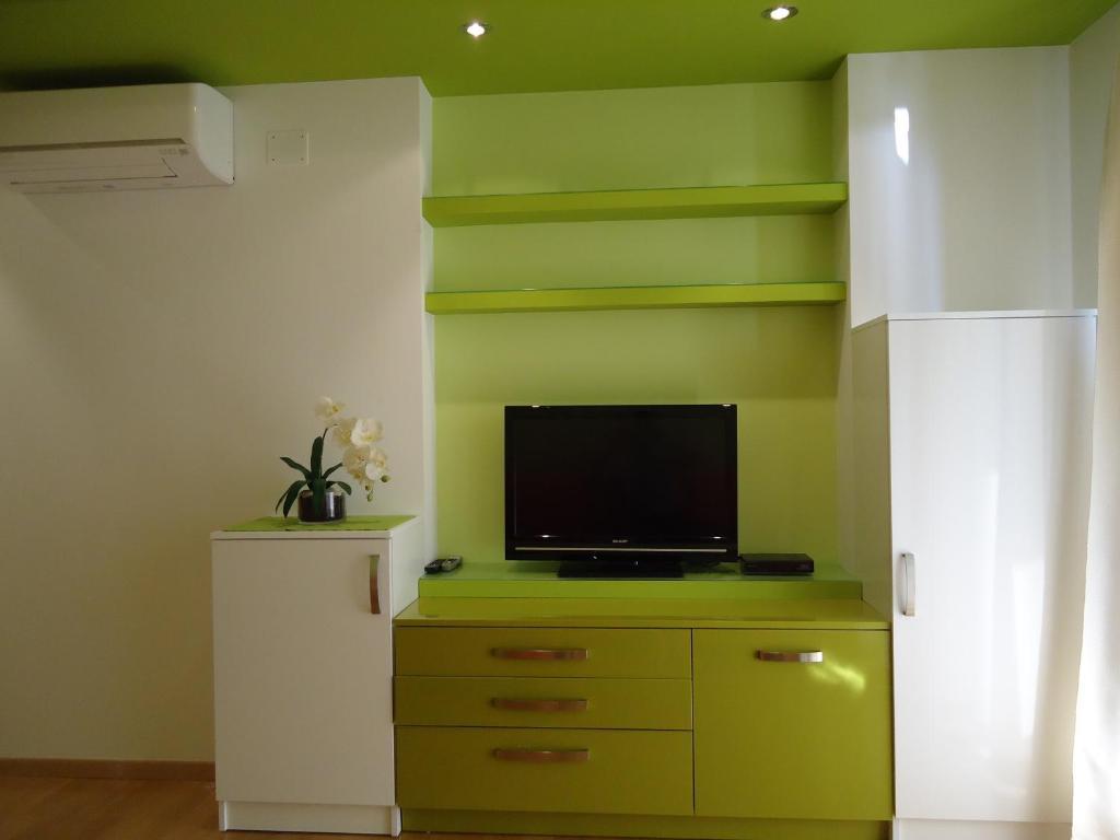 Villa Grgo Apartments Tucepi Bilik gambar