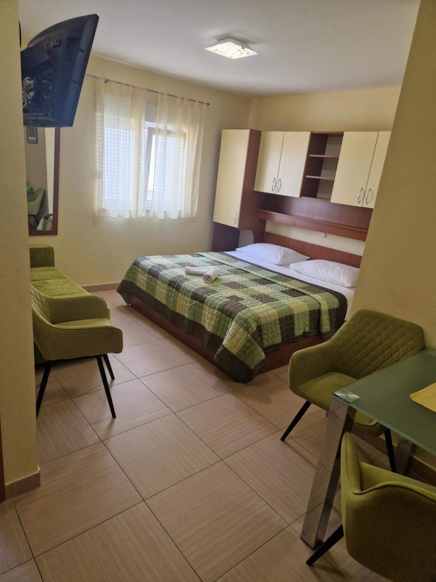 Villa Grgo Apartments Tucepi Luaran gambar