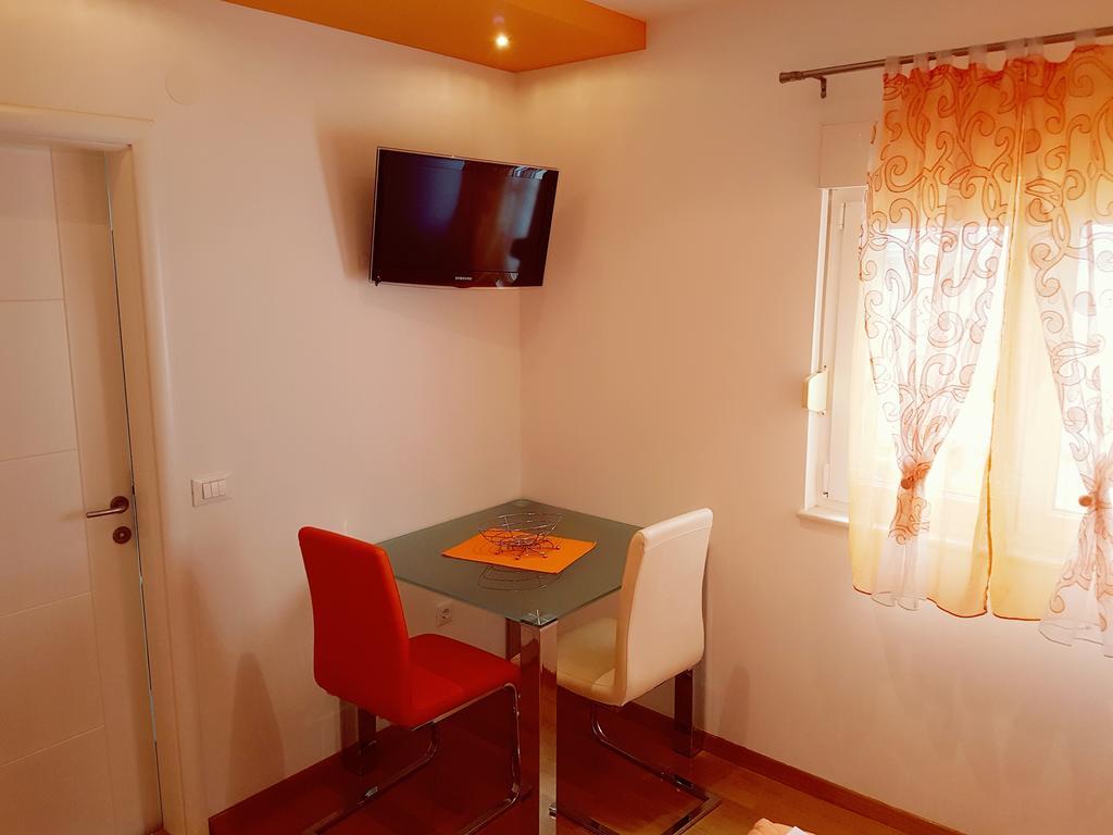 Villa Grgo Apartments Tucepi Luaran gambar